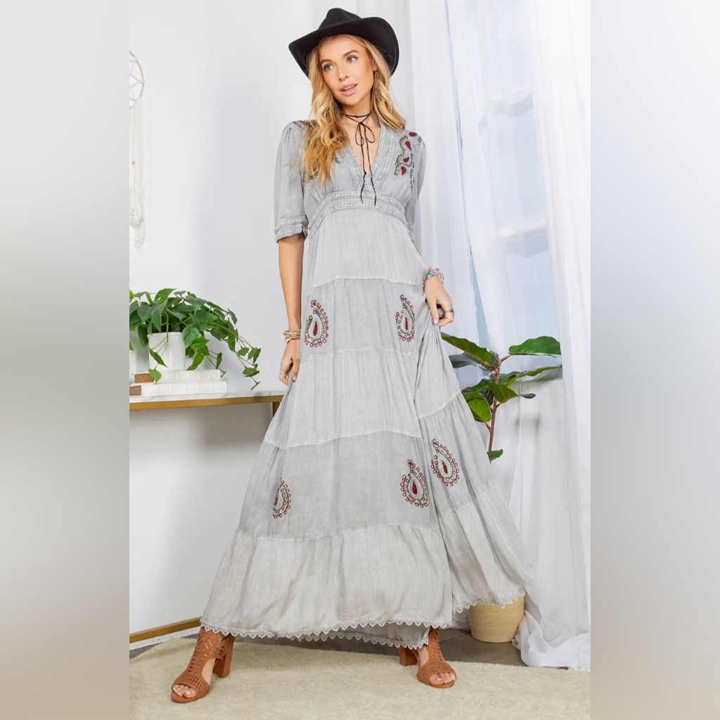 944 Young Threads Mixi Dress 944 Young Threads Mixi Dress